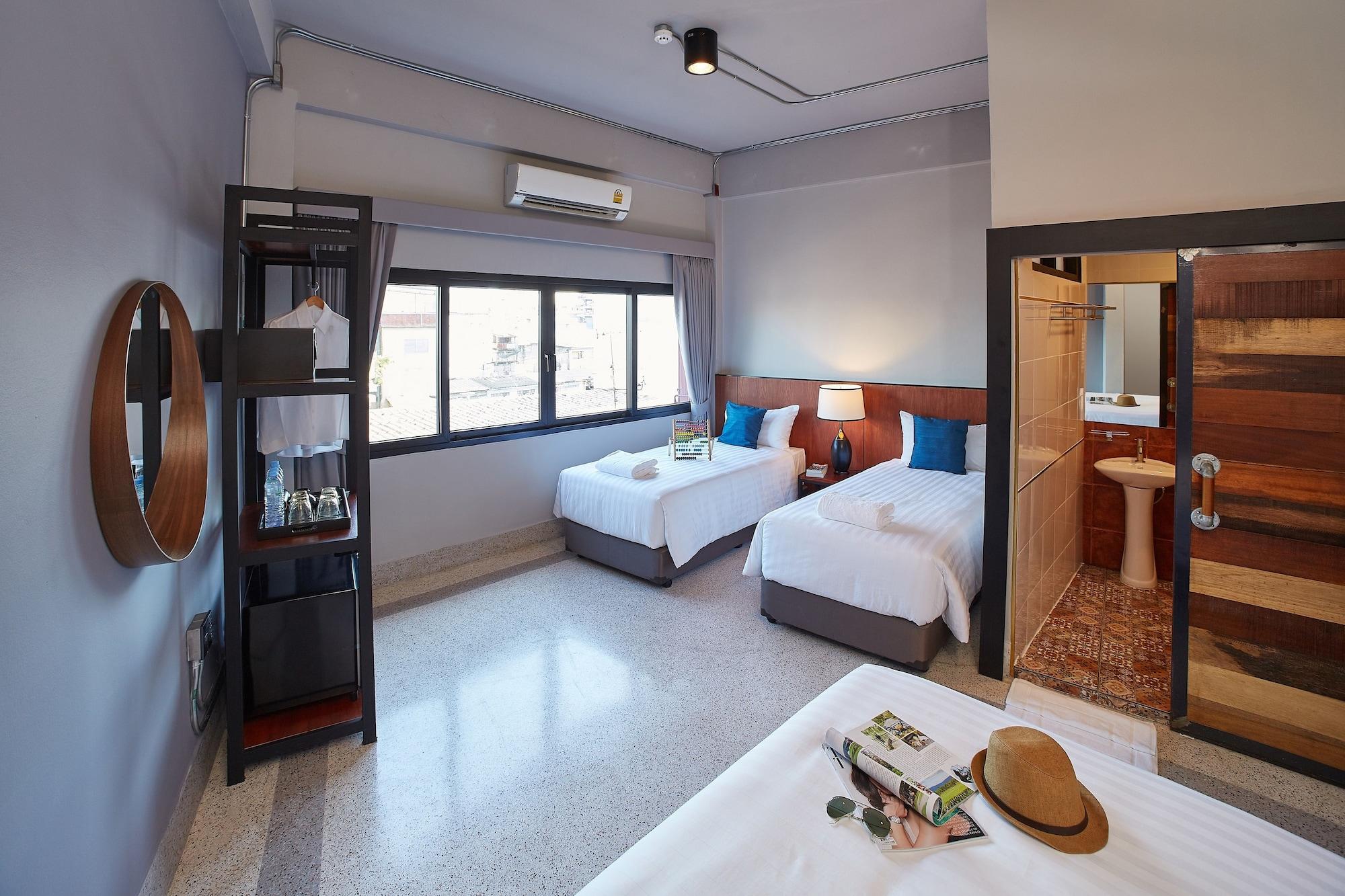 W22 By Burasari Khách sạn 3*
