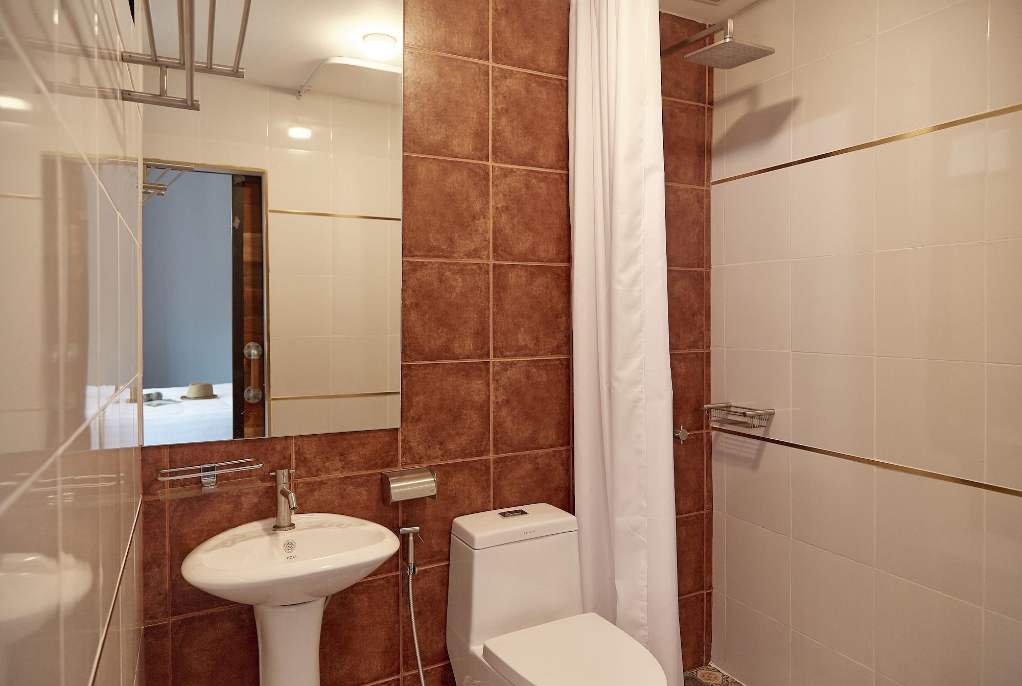 Khách sạn W22 By Burasari 3*